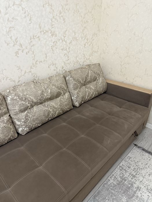 Диван б/у за 100тыс