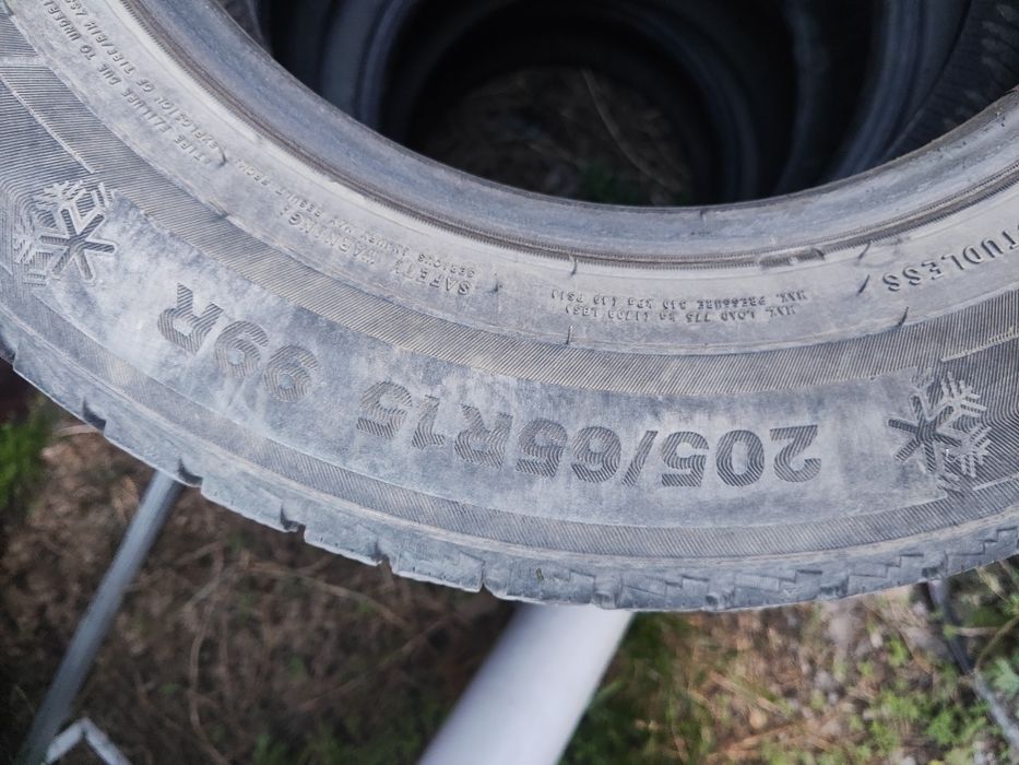 Продам шины на 16 зимние