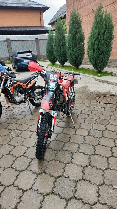 Zuumav S8 nb300 полноразмерный эндуро