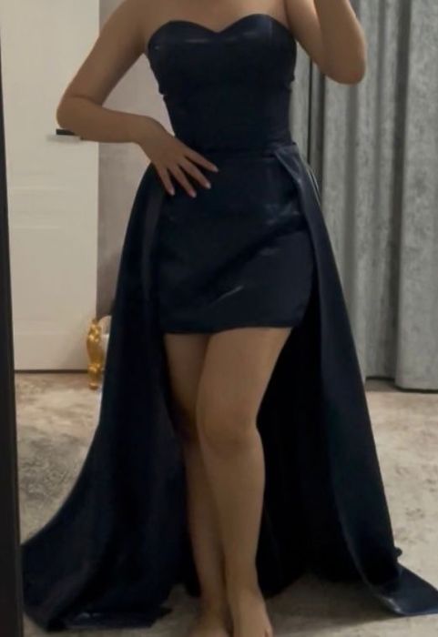 Вечернее платье темно-синее