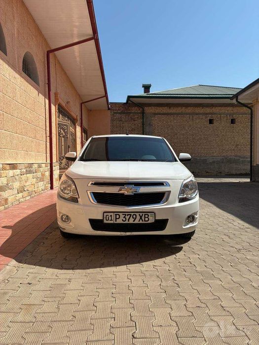 Автомобиль Chevrolet Cobalt