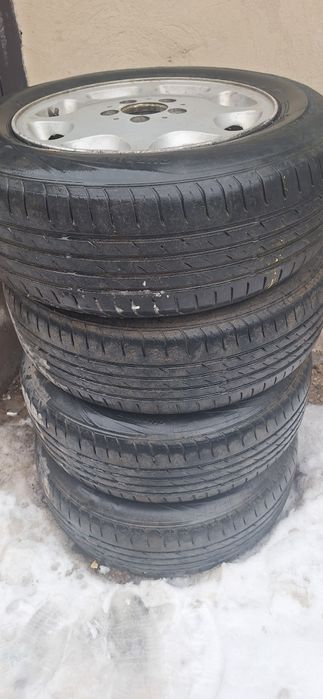 Продам шины с титановыми дисками летние 205/65 R15 срочно