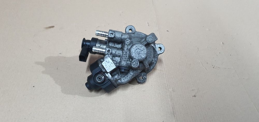 Pompa inalta presiune 2.0 tdi euro 6 04L130755D golf 7 passat b8 audi