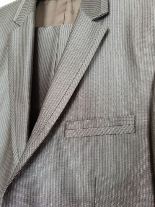 Продам мужской костюм