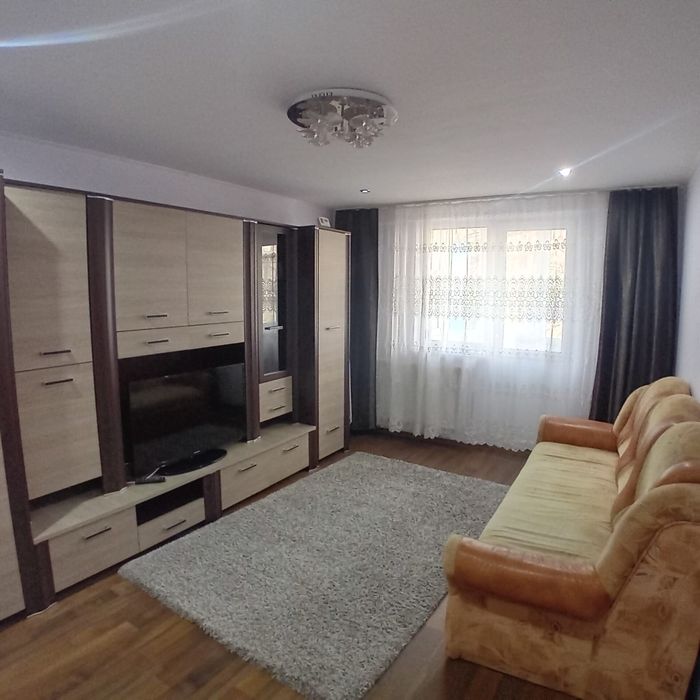 Vând apartament 2 camere Deva