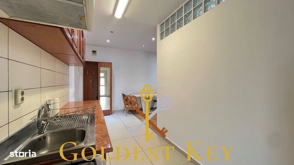 Apartament spatios cu 2 dormitoare, balcon, terasa si parcare!