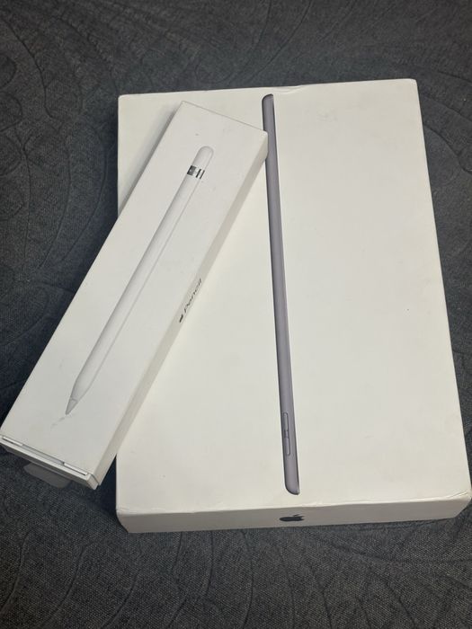 Продам Ipad 8/айпад 8