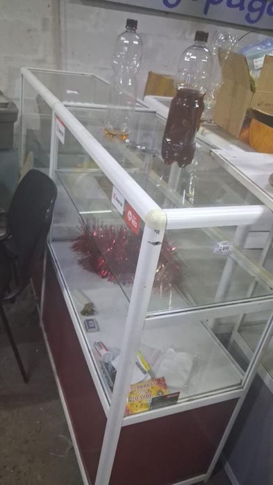 Продам ветрины в хорошем состоянии