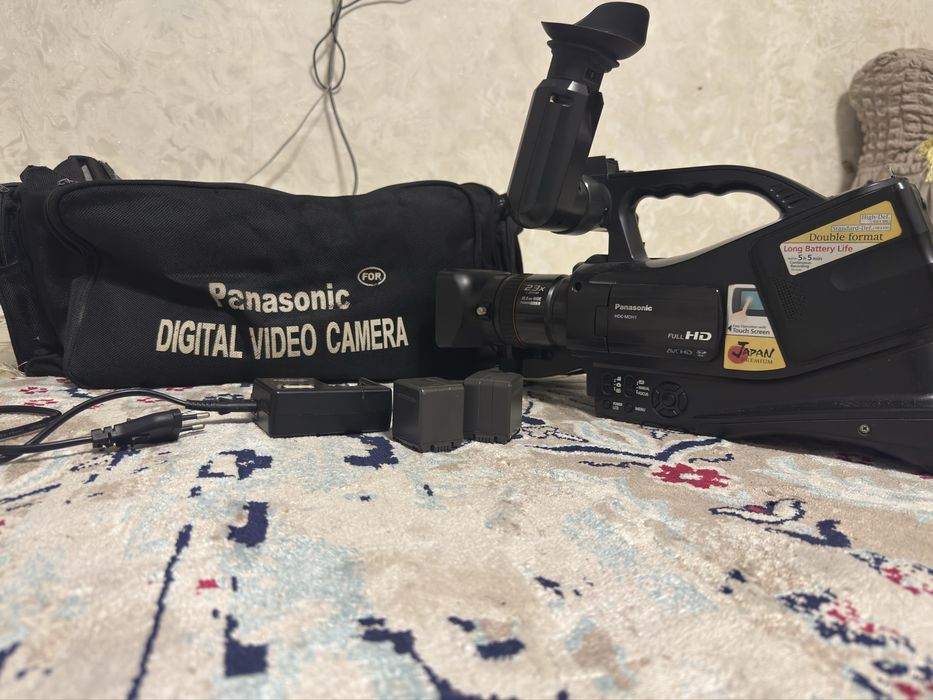 Видеокамера Panasonic HDC-MDH1 Full HD + 2 аккумулятора