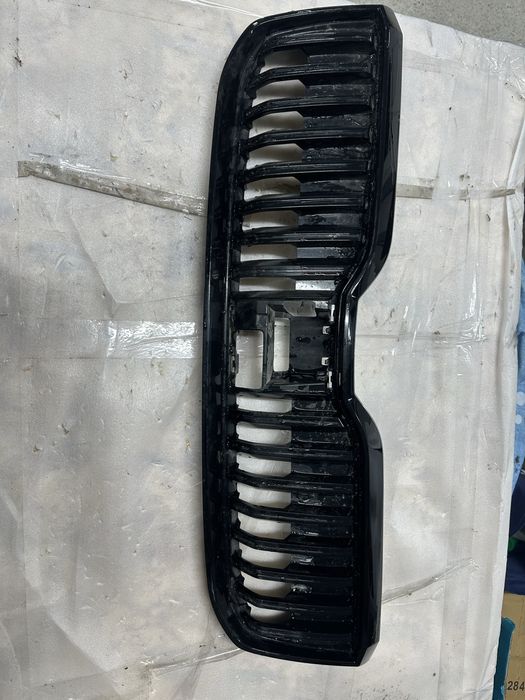 Grilă radiator skoda superb 3 facelift.