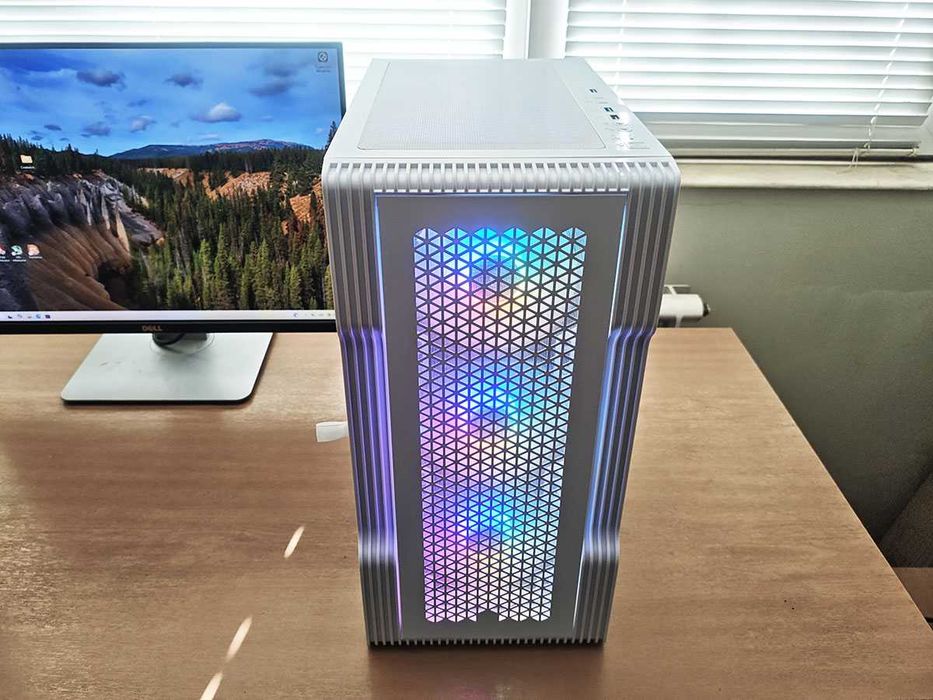 Геймърски компютър, Ryzen 3500x, Asus Rog Strix 1070, 16gb Ram, 960Gb