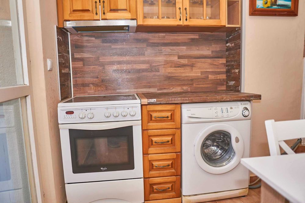 Дава се под наем Тристаен апартамент в Варна, Базар Левски - 60 кв.м за 600 € - Снимка #11