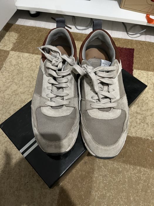 Продам мужсой обувь