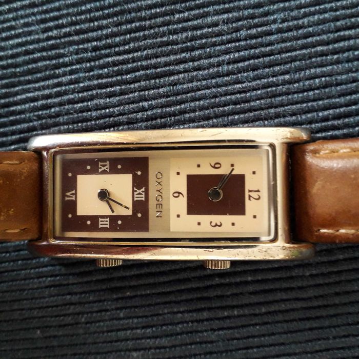 Дамски часовник - два циферблата