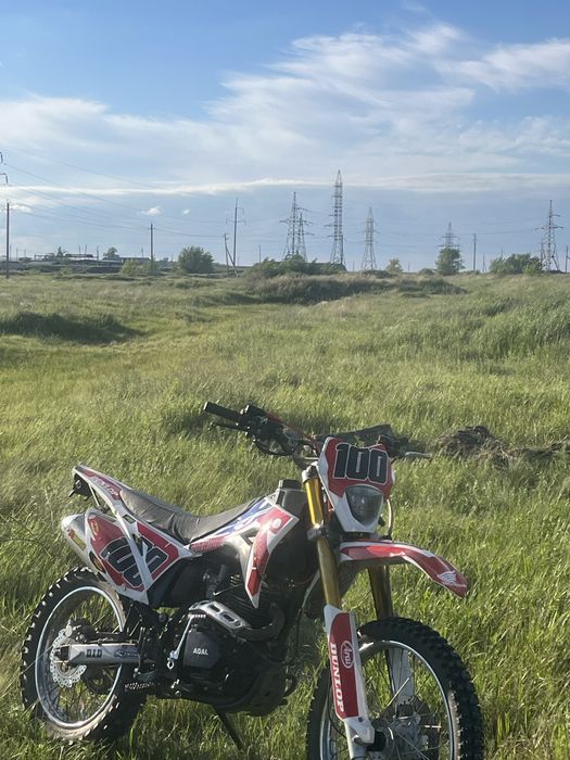 Продам эндуро 250куб