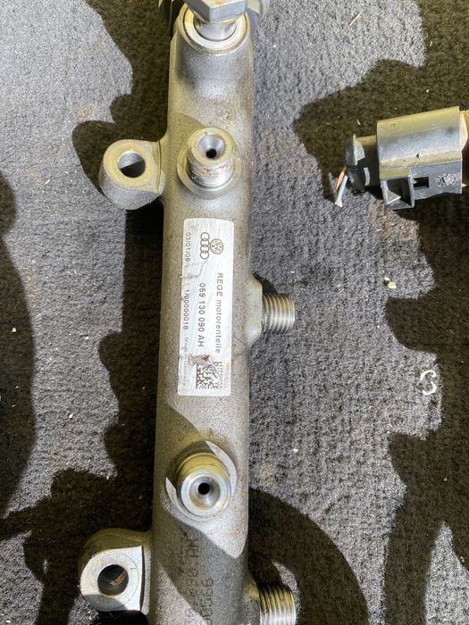 Kit Injectie 2.7 TDI V6 CAM Audi A4 B8 A5 Pret 5000 lei