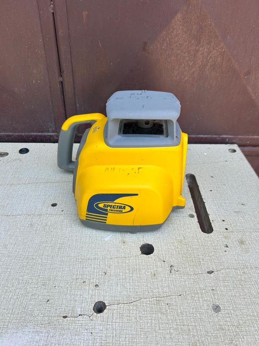 Nivela laser Spectra GL 422N