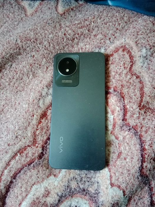 Продам телефон vivo Y02t