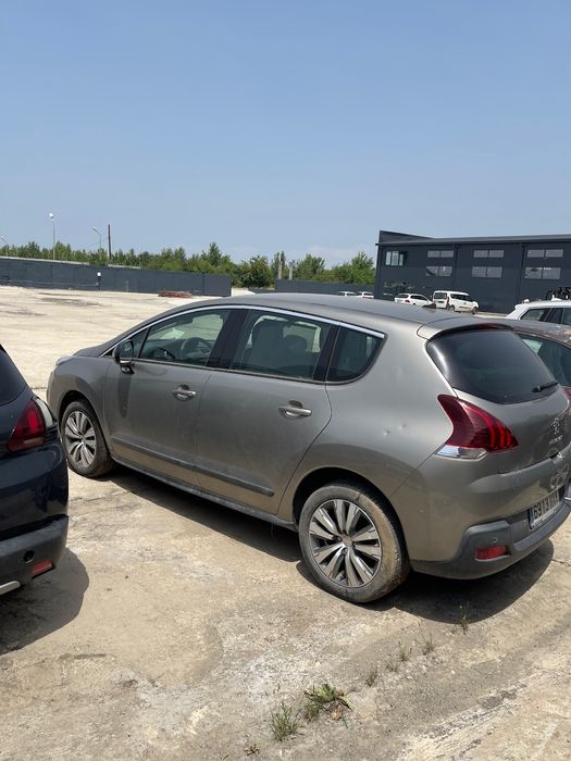 Dezmembrez Peugeot 3008 2014 1.6 HDI