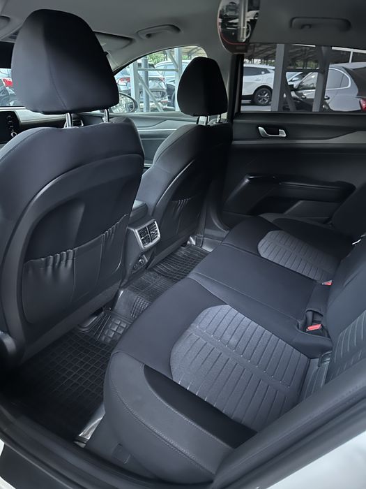 Kia k5 comfort plus pozitsiya