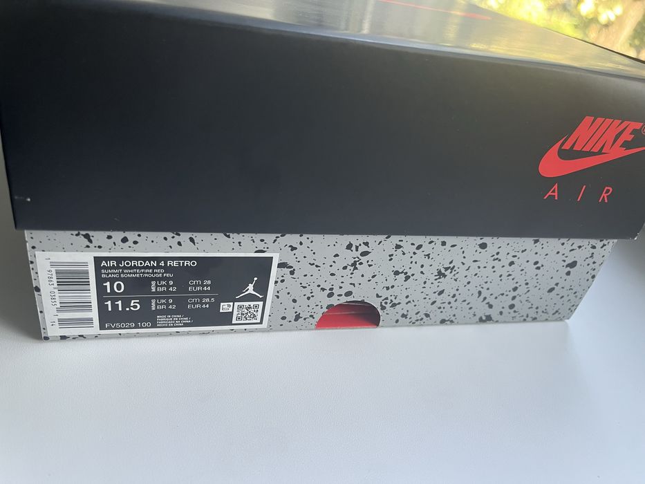 Air Jordan 4 White Cement (44 размер/ US10)