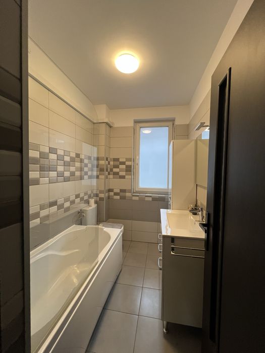 Proprietar - Închiriez apartament 2 camere, Metrou Dimitrie Leonida (Centrală, AC, Parcare, 56mp, Etaj 1)