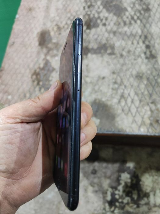 Iphone 7 plus soltiladi