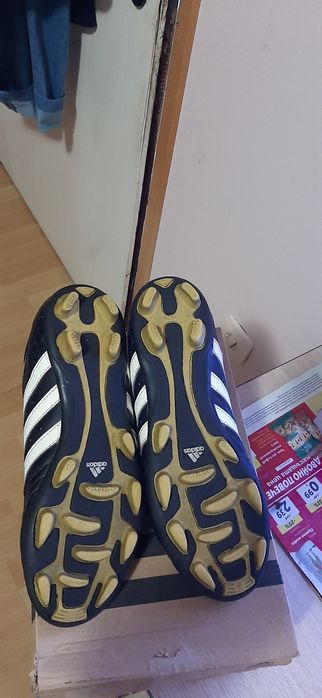 Продавам Маратонки