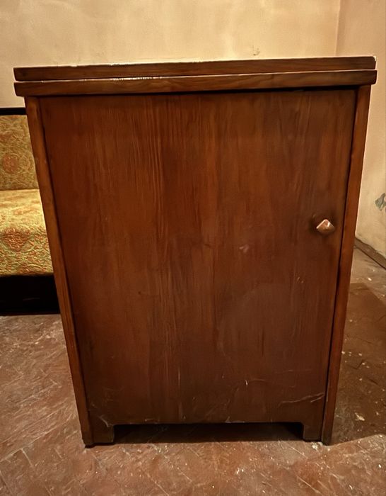 Шевна машина в шкаф Union