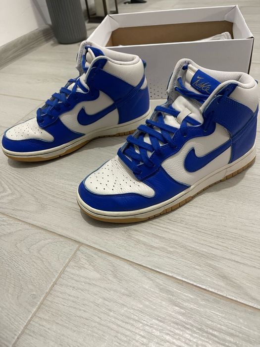 Vând adidași marca Nike marimea 40.5