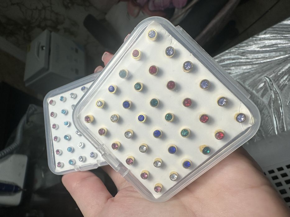 Комплект Пистолет за пробива на уши