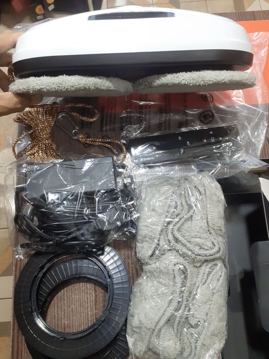 Продам Робот для мойки окон