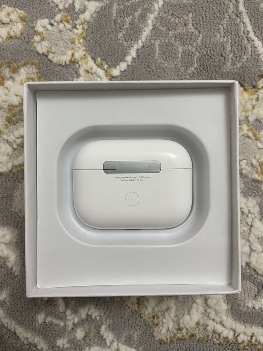 AirPods Pro с MagSafe