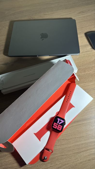 Apple watch 6 в идеальном состояний!