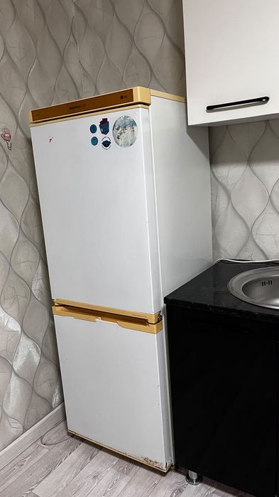Продается холодильник б/у LG