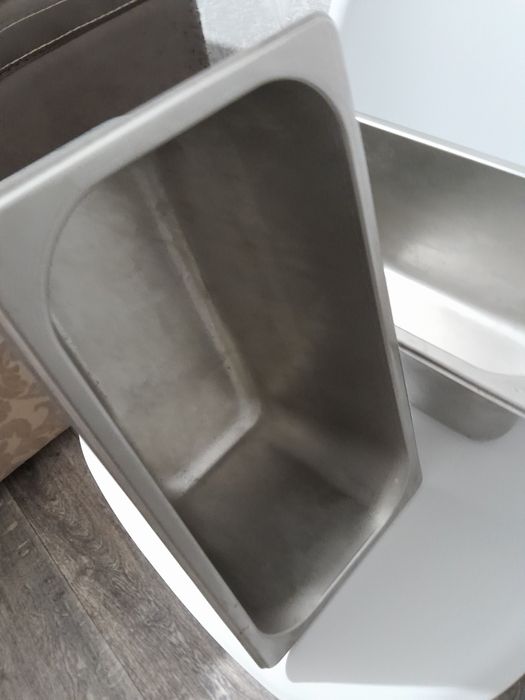 Продаём гастроёмкость 1,5 л. нержав.сталь,,.Торг