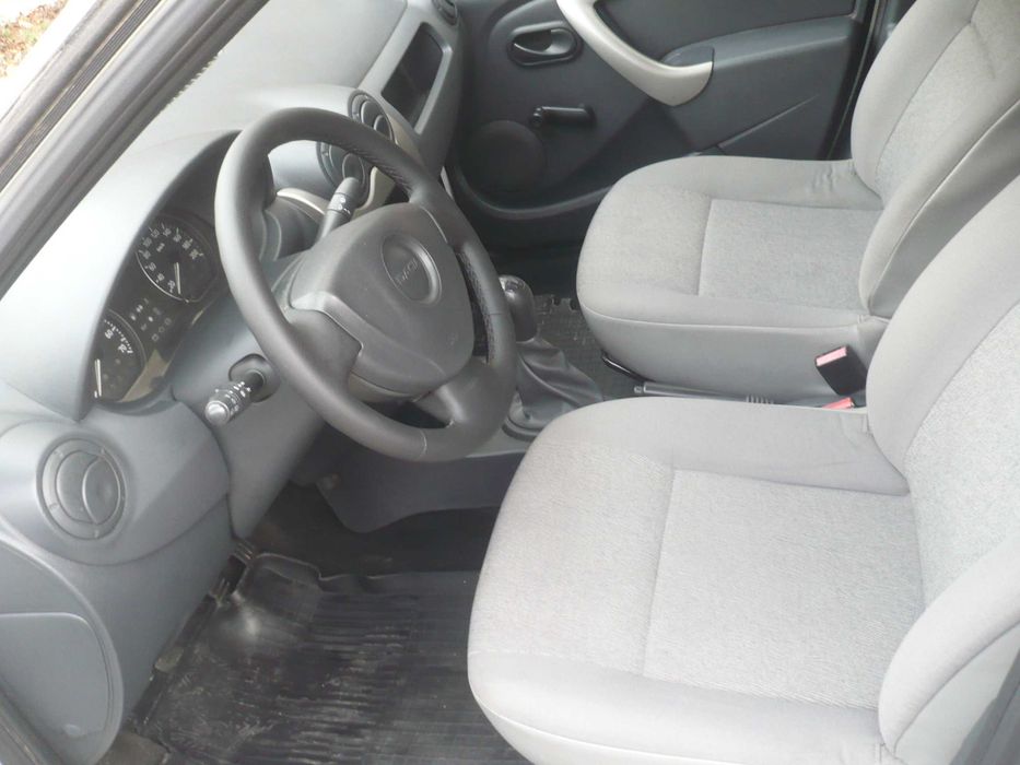 Дачия Логан на части