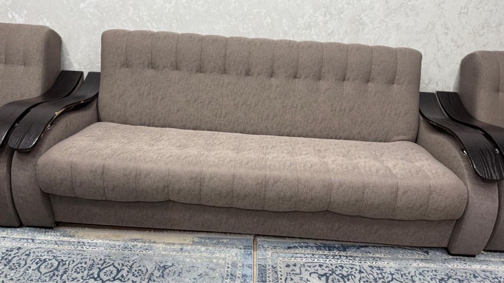 Продам диван семейный