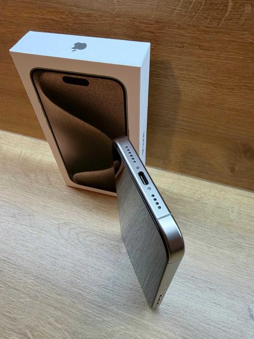 iPhone 15 Pro Max 256 GB, Natural Titanium, liber de rețea