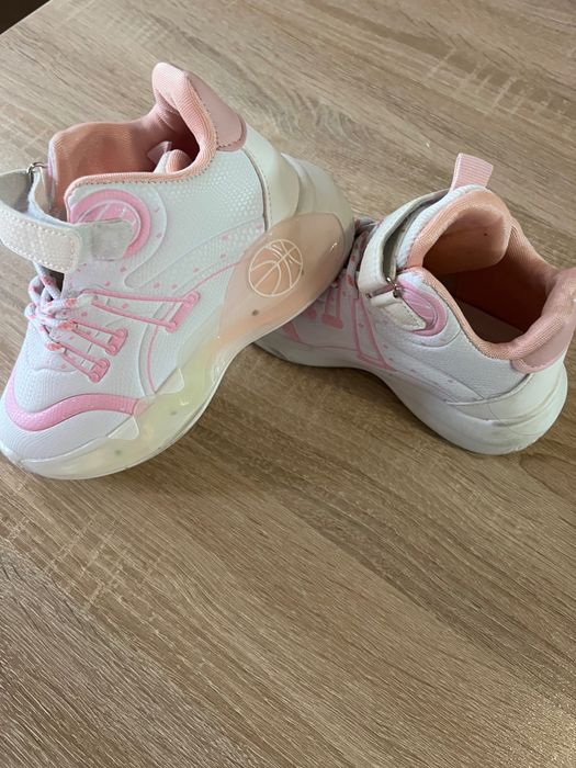 Детски обувки - 30 номер