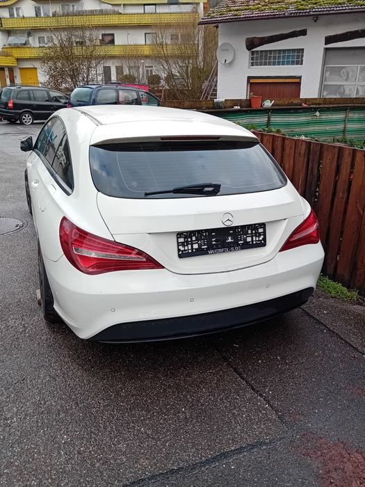 Dezmembrez Mercedes CLA . 1.6 benzină .
