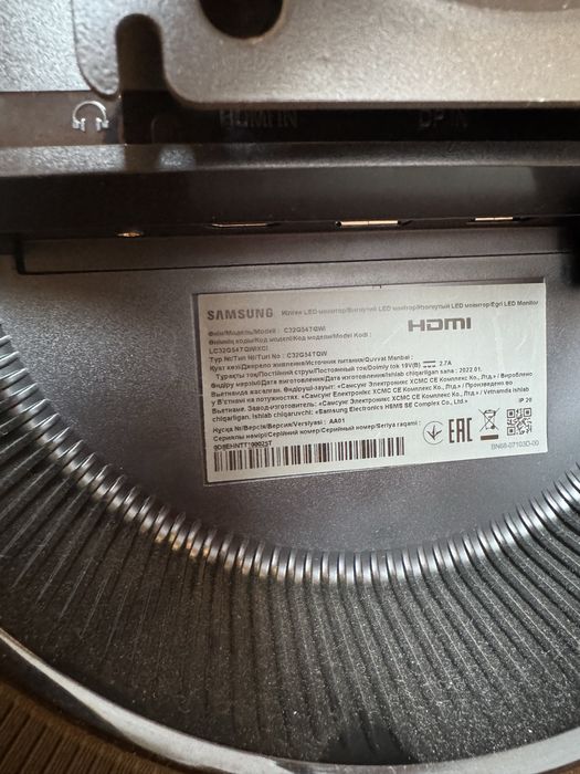 Монитор 32 samsung.