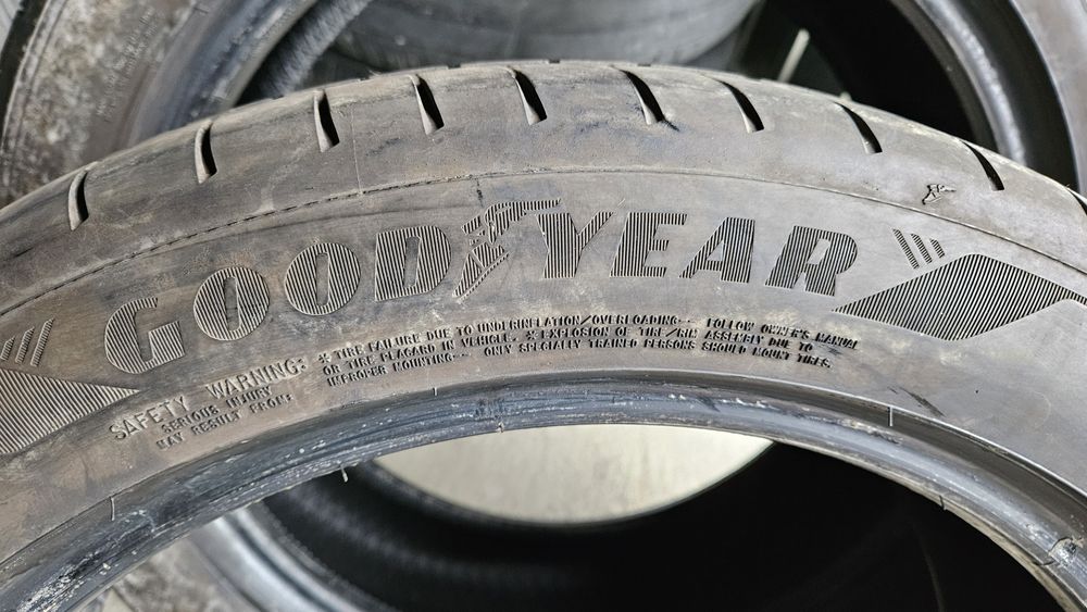 Anvelope 215 50 18 Goodyear