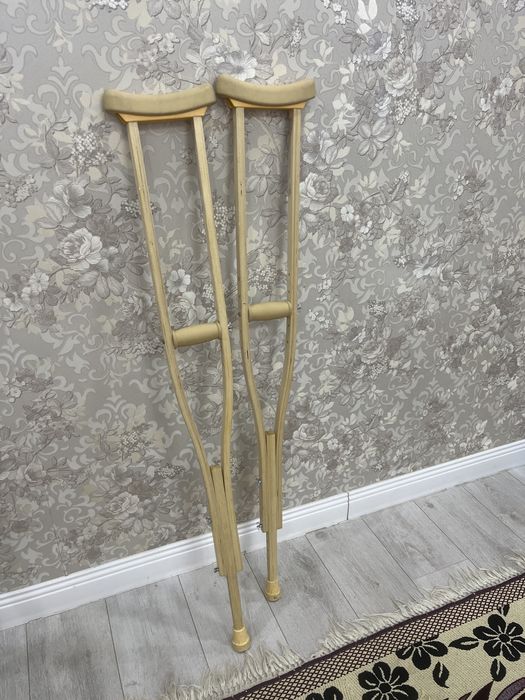 Костыли б/у подмышечные