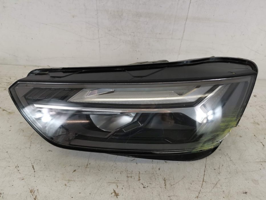 Фар Ляв Пълен Лед Ауди Q5 2 [фейслифт] [ - ] Оригинален Авариран Far L