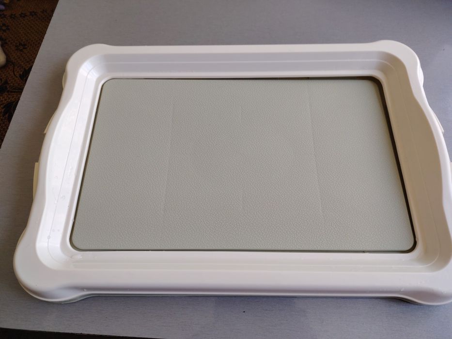 Продам лоток для собак