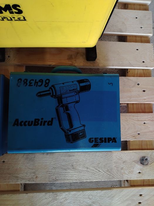 Pistol pop nituri gesipa