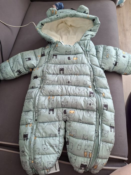 Продам комбинезоны на весну