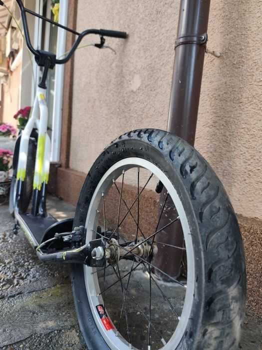 Vând trotinetă Arcore 6TEEN, roți 16”, adulti/adolescenti