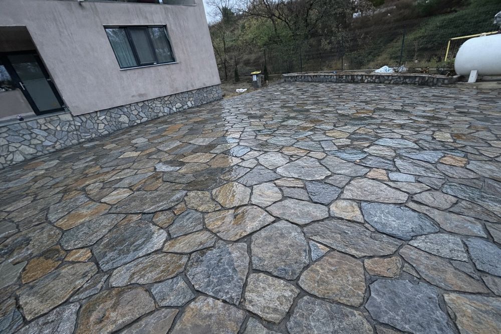 Piatra naturala de munte si montaj profesional